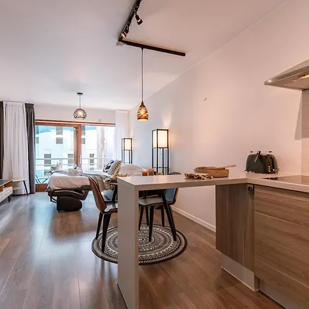 Completely Renovated Studio Located In *